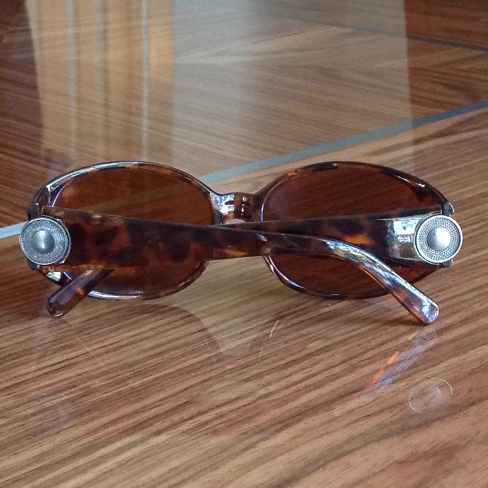 🍂🌺🍂 Foster Grant - 'Authority Demi' Sunglasses